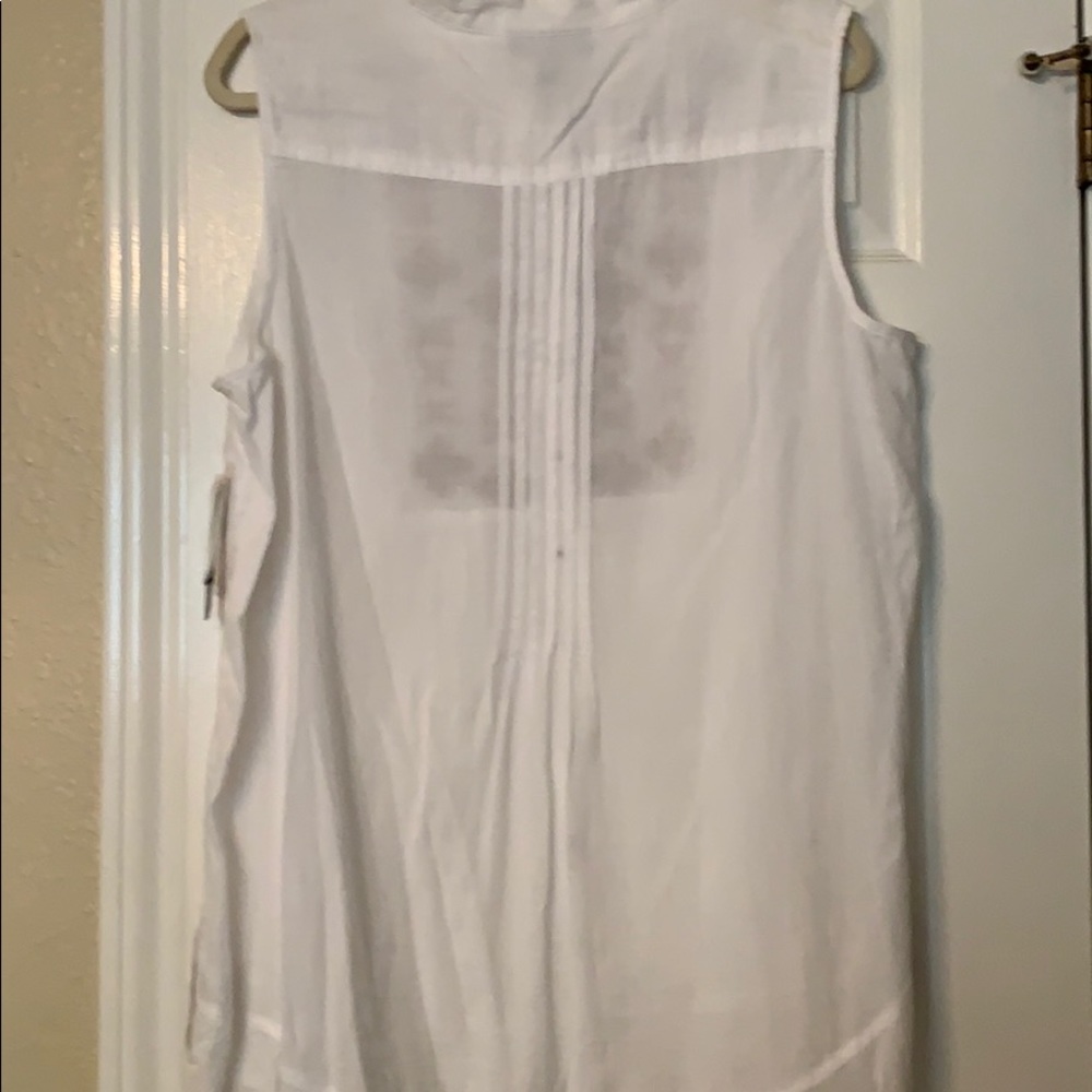 Top - Picture 3 of 6